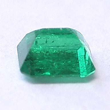 画像: エメラルド（0.43ct）