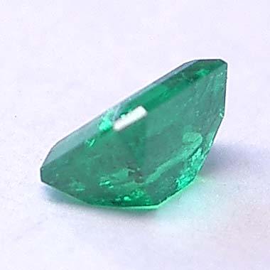 画像: エメラルド（0.43ct）