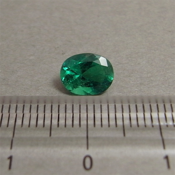 画像: エメラルド（1.12ct）　オーバル